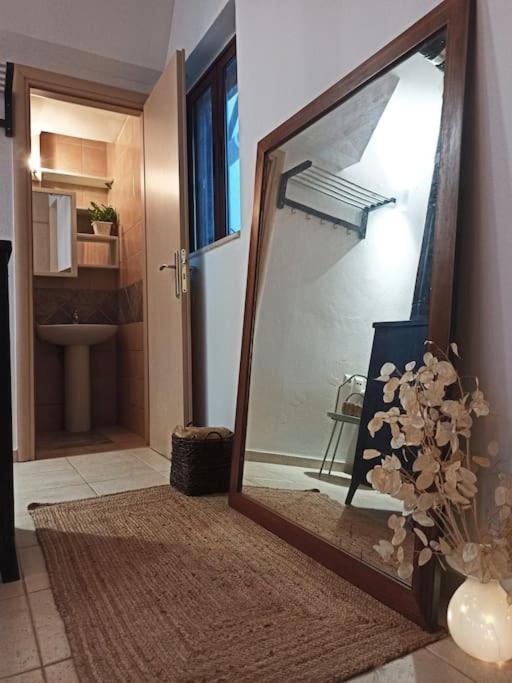 Cozy Apartment In The Heart Of Plaka 圣尼古拉奥斯 外观 照片